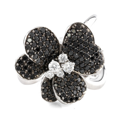 1.40ct Black Diamond Flower Dress Ring