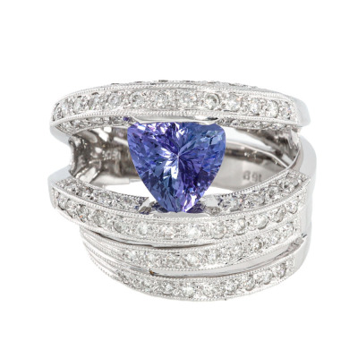 1.69ct Tanzanite & Diamond Ring
