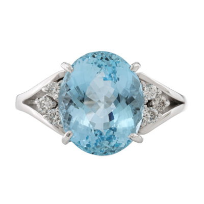 4.92ct Aquamarine & Diamond Ring