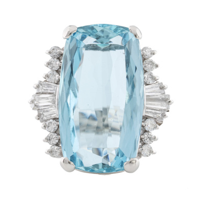 8.70ct Aquamarine & Diamond Ring