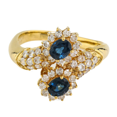 0.84ct Sapphire & 0.57ct Diamond Ring