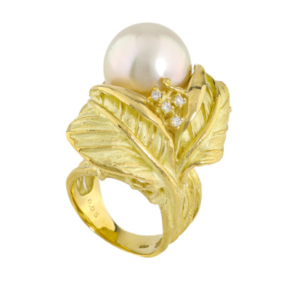 13.4mm South Sea Pearl & Diamond Ring, 18ct 22.4g