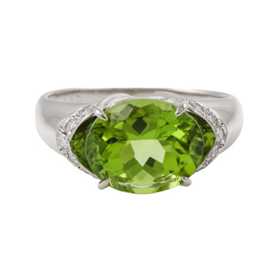 4.07ct Peridot & Diamond Ring