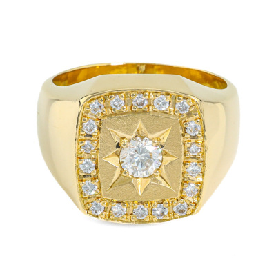 Diamond Mens Ring 18ct Gold 31.7g