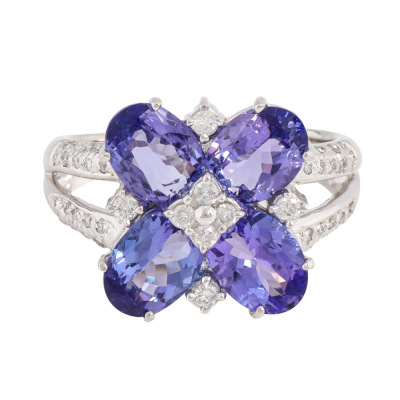 4.59ct Tanzanite & Diamond Ring