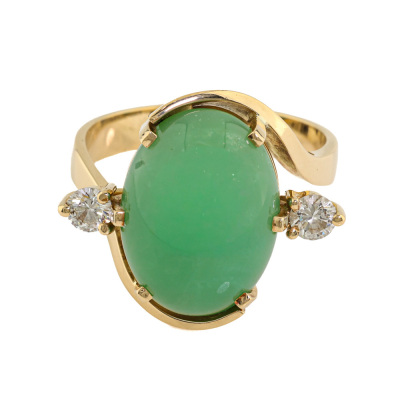 9.50ct Chrysoprase & Diamond Ring