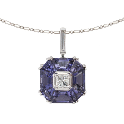 1.56ct Tanzanite & Diamond Pendant