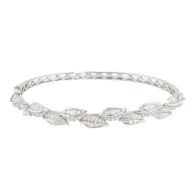 1.25ct Baguette & Round Diamond Gold Bangle