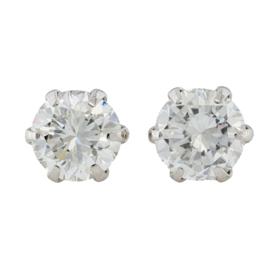 0.83ct Diamond Studs*