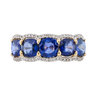 3.81ct Sapphire & Diamond Ring