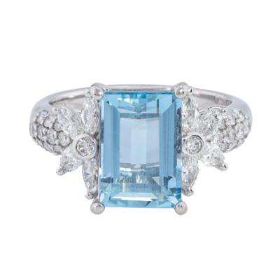 2.77ct Aquamarine & Diamond Ring*