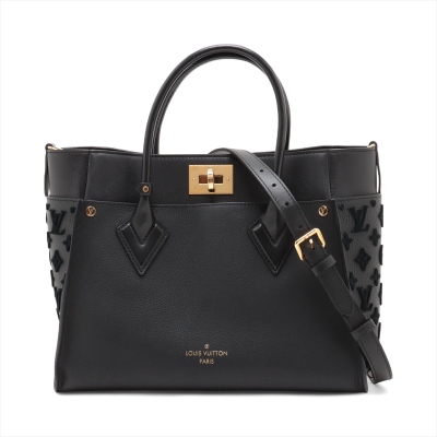 Louis Vuitton On My Side MM