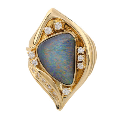 5.73ct Opal and Diamond Ring 18ct Gold 22.3g