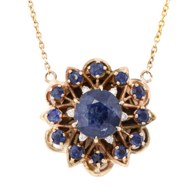 3.56ct Centre Sapphire & Diamond Pendant GIA