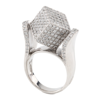 3.41ct Diamond Cube Design 18ct Gold Ring 26g