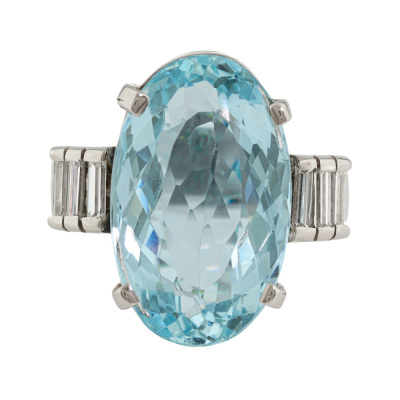 9.00ct Aquamarine & Diamond Ring