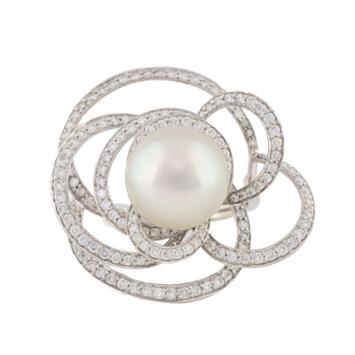 12.5mm South Sea Pearl & Diamond Floral Ring