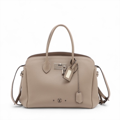 Louis Vuitton Milla MM