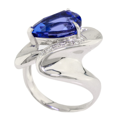 3.61ct Tanzanite & Diamond Ring