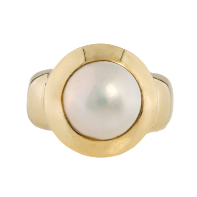 10.8mm Mabe Pearl Ring 18ct Gold