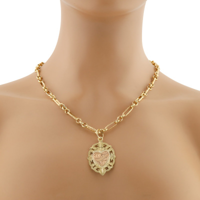 9ct Gold Necklace with Sheild Pendant, 39.0g