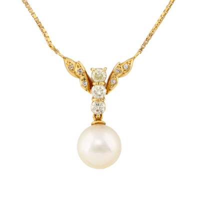 9.7mm South Sea Pearl & Diamond Necklace