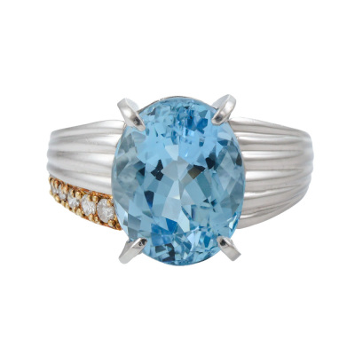 3.86ct Aquamarine & Diamond Ring