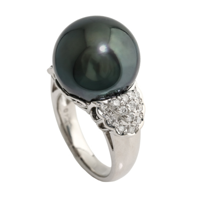 15.3mm Tahitian Pearl & Diamond Ring
