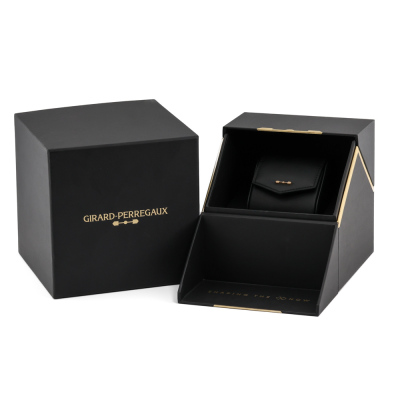 Girard Perregaux Laureato Watch - 2