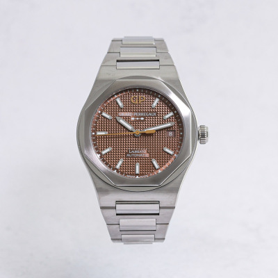 Girard Perregaux Laureato Watch - 3