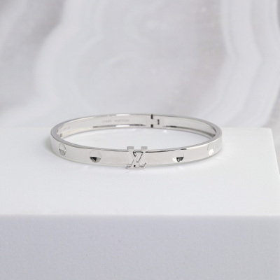 Louis Vuitton Empreinte Bangle - 11