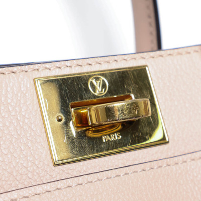 Louis Vuitton On My Side PM - 9