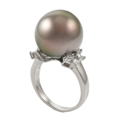 15.4mm Tahitian Pearl and Diamond Ring