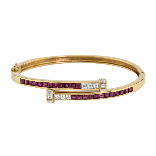 3.08ct Ruby & 1.07ct Diamond Bangle, Gold 18.7G