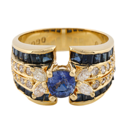2.46ct Sapphire & Diamond Ring