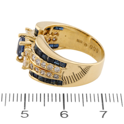 2.46ct Sapphire & Diamond Ring - 3