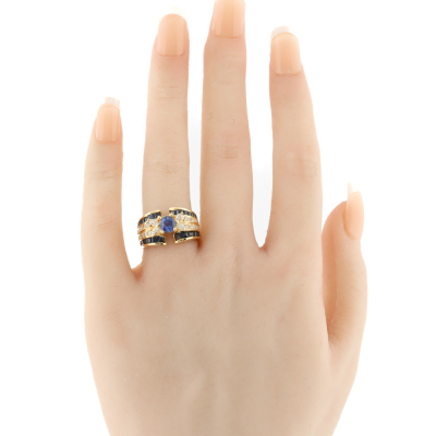 2.46ct Sapphire & Diamond Ring - 6