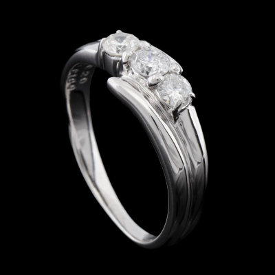 0.30ct Diamond Ring - 5
