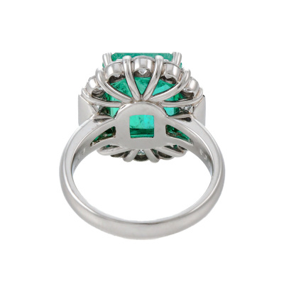 5.18ct Emerald & Diamond Ring - 5