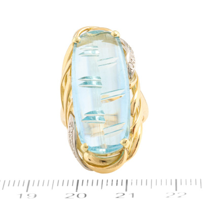 10.91ct Aquamarine & Diamond 18ct Gold Ring - 2