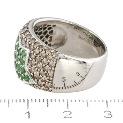 1.04ct Tsavorite Garnet & 1.62ct Diamond Ring - 3