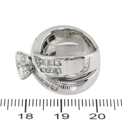2.06ct Centre Diamond Ring & Matching Band GIA - 9