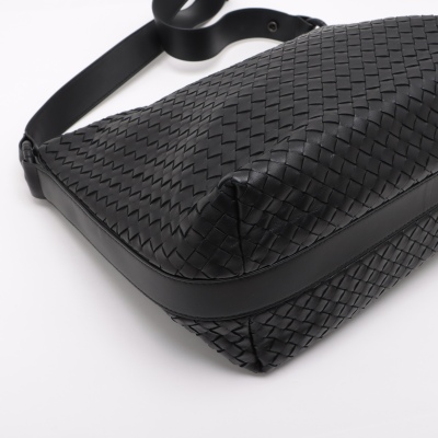 Bottega Veneta Messenger Bag - 6