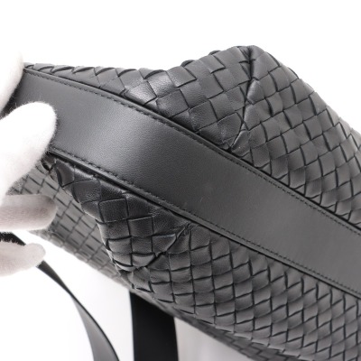 Bottega Veneta Messenger Bag - 12