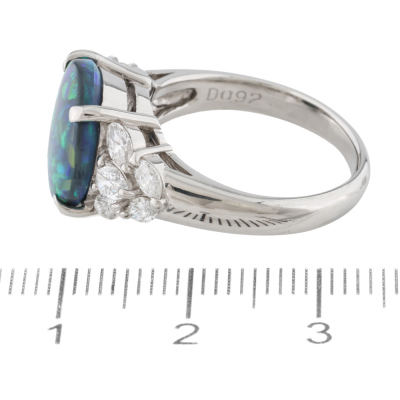 3.20ct Opal and 0.92ct Diamond Ring - 3