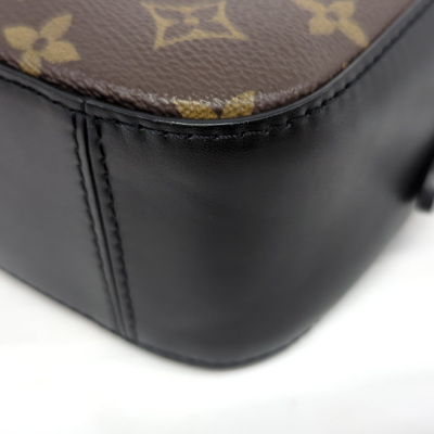 Louis Vuitton Saintonge Bag - 5