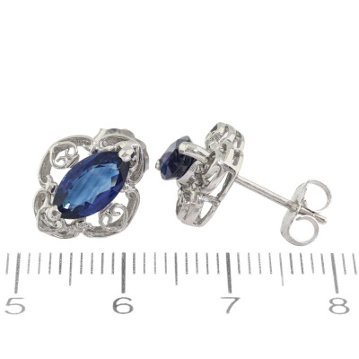 2.24ct Sapphire Earrings - 2