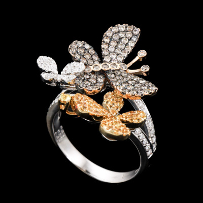 0.42ct Sapphire & 0.92ct Diamond Ring - 5