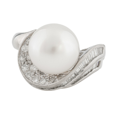 11.2mm South Sea Pearl & 1.00ct Diamond Ring