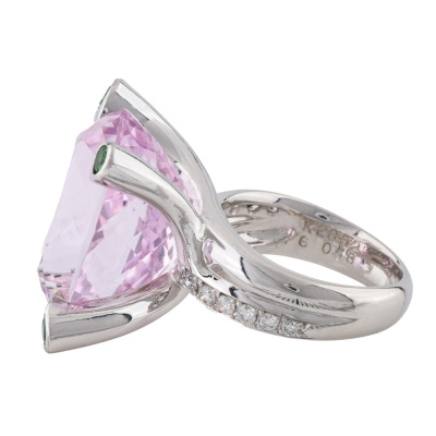 28.52ct Kunzite, Garnet & Diamond Ring - 2